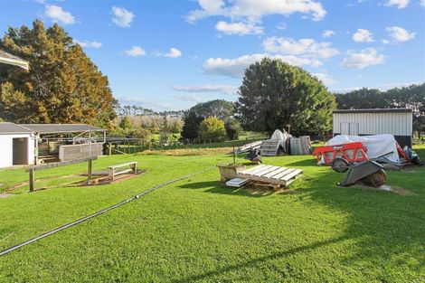 Photo of property in 370 Taupaki Road, Taupaki, Henderson, 0782