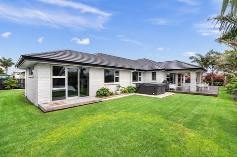 Photo of property in 24 Ferry Road, Waipu, 0510