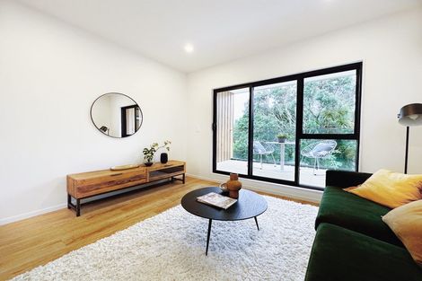 Photo of property in 4/9 Schnapper Rock Road, Greenhithe, Auckland, 0632