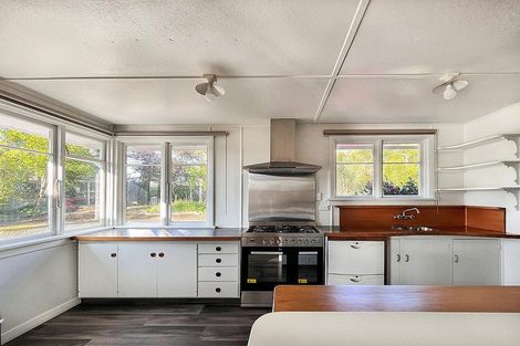 Photo of property in 10 Titri Road, Waihola, Outram, 9073