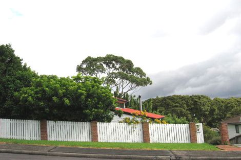 Photo of property in 4 Sungrove Rise, Sunnyvale, Auckland, 0612