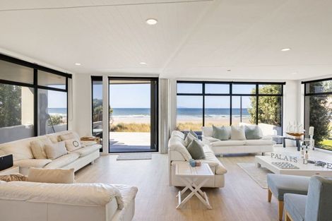 Photo of property in 112 Pohutukawa Crescent, Whangamata, 3620