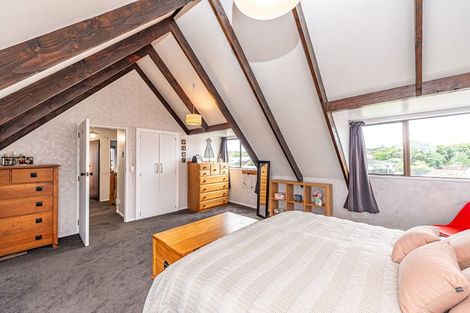 Photo of property in 18 Warwick Place, Springvale, Whanganui, 4501