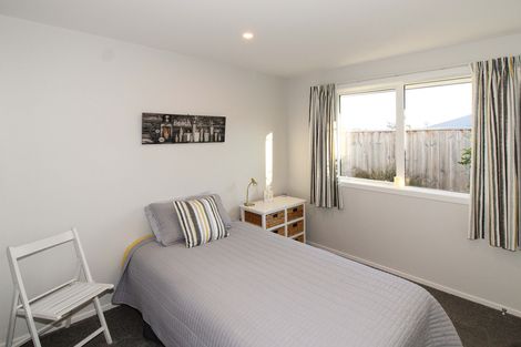 Photo of property in 28 Feist Street, Carterton, 5713