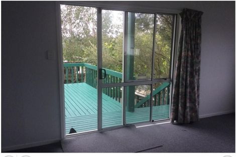 Photo of property in 1/73 Spinella Drive, Bayview, Auckland, 0629