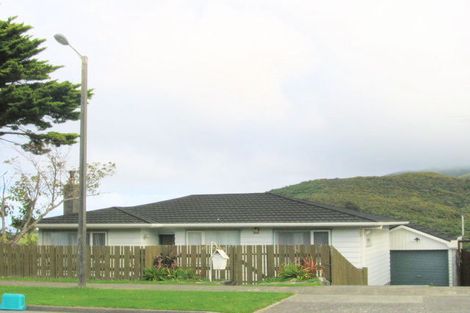 Photo of property in 33 Waipounamu Drive, Kelson, Lower Hutt, 5010
