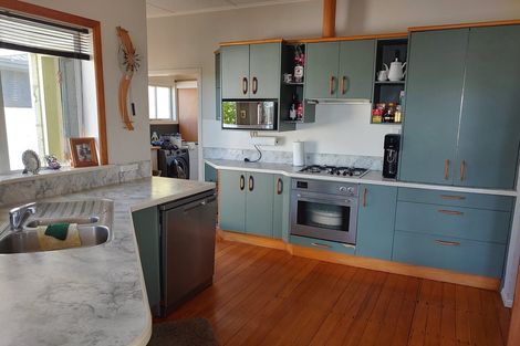 Photo of property in 91 Fulford Street, New Plymouth, 4310