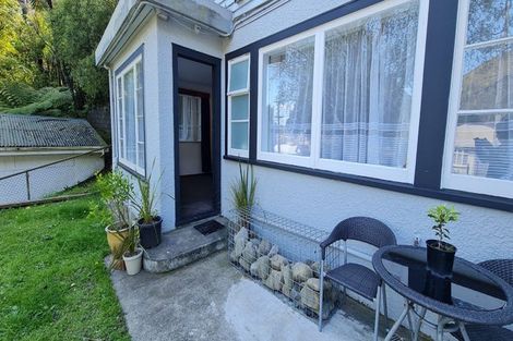 Photo of property in 63 Norton Park Avenue, Fairfield, Lower Hutt, 5011