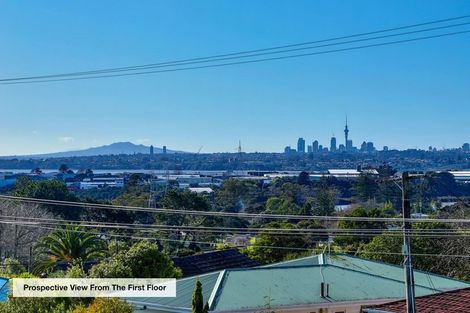 Photo of property in 52a Tirimoana Road, Te Atatu South, Auckland, 0602