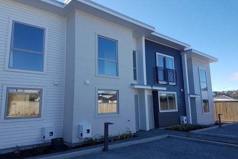 Photo of property in 2/32 Dr Taylor Terrace, Johnsonville, Wellington, 6037