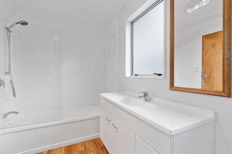 Photo of property in 14 Frederick Street, Carterton, 5713