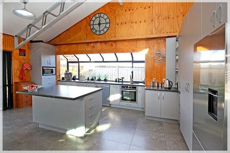 Photo of property in 45 Andrews Street, Foxton Beach, Foxton, 4815