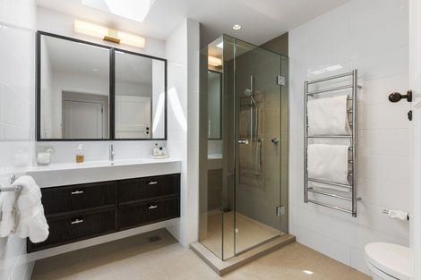 Photo of property in 130 St Stephens Avenue, Parnell, Auckland, 1052