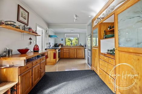 Photo of property in 10 Regent Street, Whakapirau, Maungaturoto, 0583