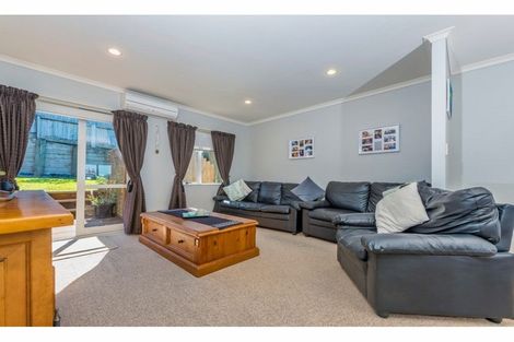 Photo of property in 10/61 The Avenue, Albany, Auckland, 0632