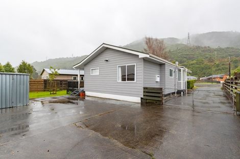 Photo of property in 11 Tulsa Grove, Totara Park, Upper Hutt, 5018
