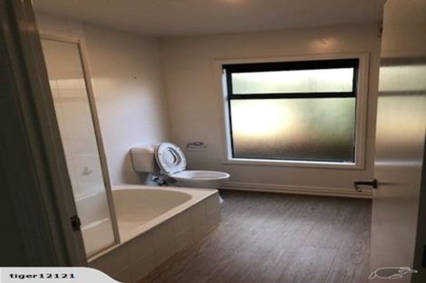 Photo of property in 2/61 Beresford Street, Bayswater, Auckland, 0622