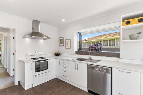 Photo of property in 1 Stanton Crescent, Hoon Hay, Christchurch, 8025