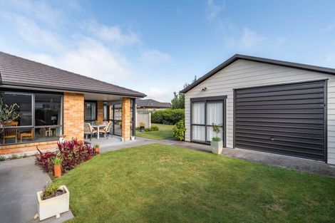 Photo of property in 13 Feist Street, Carterton, 5713