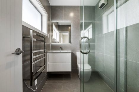 Photo of property in 36a Onepoto Road, Hauraki, Auckland, 0622