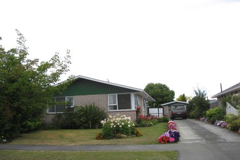 Photo of property in 25 Waratah Street, Avondale, Christchurch, 8061