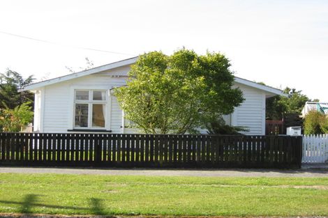 Photo of property in 19 Disraeli Street, Westport, 7825