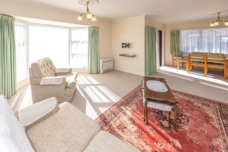 Photo of property in 19 Grey Street, College Estate, Whanganui, 4500