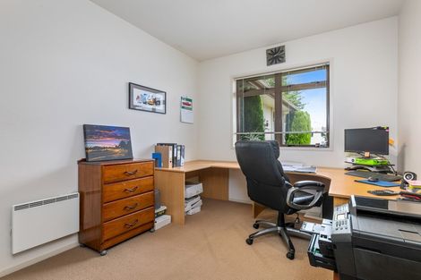 Photo of property in 31 Inverness Drive, Pyes Pa, Tauranga, 3112