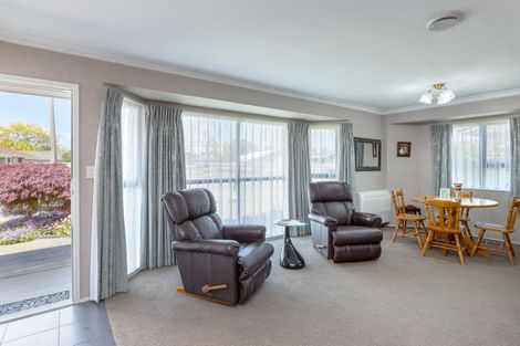 Photo of property in 13 Lowes Place, Solway, Masterton, 5810