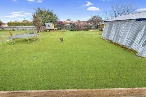 Photo of property in 68 Allardice Street, Dannevirke, 4930