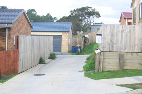 Photo of property in 57 Woodbank Drive, Glen Eden, Auckland, 0602