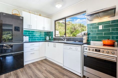 Photo of property in 49b Albatross Close, Whitby, Porirua, 5024