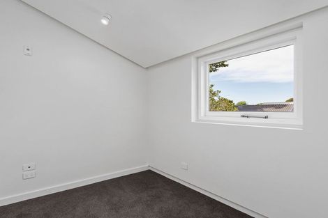 Photo of property in 2/63 Papanui Road, Merivale, Christchurch, 8014