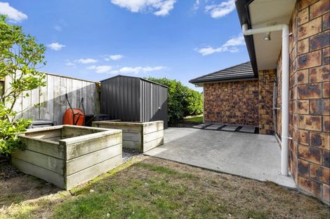 Photo of property in 31 Chestnut Close, Kelvin Grove, Palmerston North, 4414
