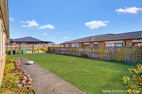 Photo of property in 118 Naylors Drive, Mangere, Auckland, 2022