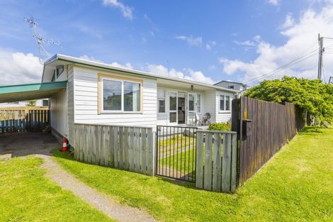 Photo of property in 26 Francis Road, Paraparaumu Beach, Paraparaumu, 5032