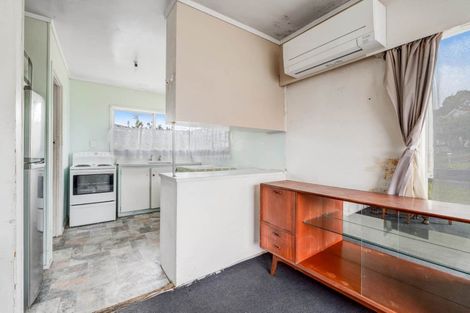 Photo of property in 1/20 Celeste Place, Totara Vale, Auckland, 0627