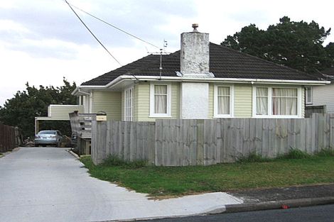 Photo of property in 14 Bedford Street, Te Atatu South, Auckland, 0610