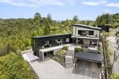 Photo of property in 246 Hillcrest Road, Wainui, 0931