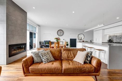 Photo of property in 73 Hine Street, New Plymouth, 4310