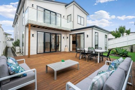 Photo of property in 8 Thomas Rielly Avenue, Hobsonville, Auckland, 0616
