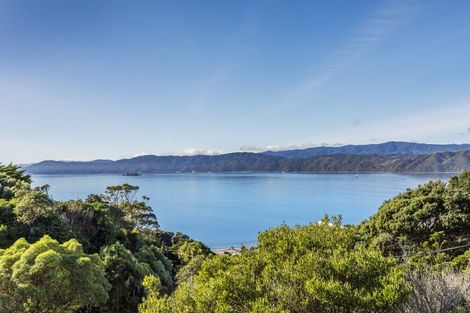 Photo of property in 10a Fettes Crescent, Seatoun, Wellington, 6022