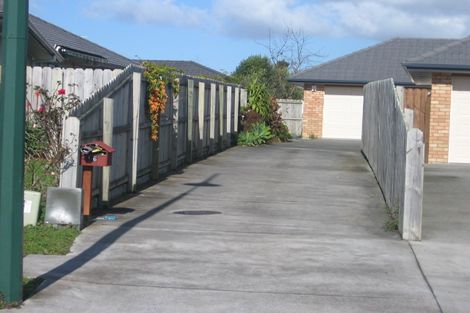 Photo of property in 16 Chapletown Drive, East Tamaki, Auckland, 2016