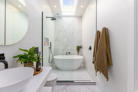 Photo of property in 121 Bristol Street, St Albans, Christchurch, 8014