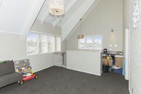 Photo of property in 10 Goodwin Drive, Rosehill, Papakura, 2113