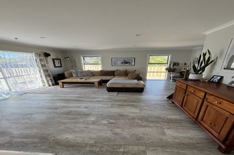 Photo of property in 48 Te Moana Road, Waikanae Beach, Waikanae, 5036