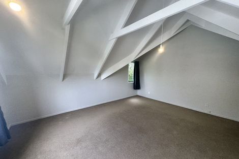 Photo of property in 6 Tiketike Way, Brooklyn, Wellington, 6021