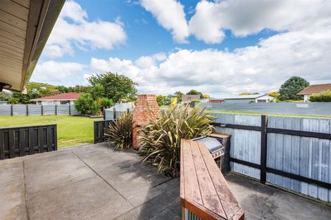 Photo of property in 11 Waltham Court, Cloverlea, Palmerston North, 4412