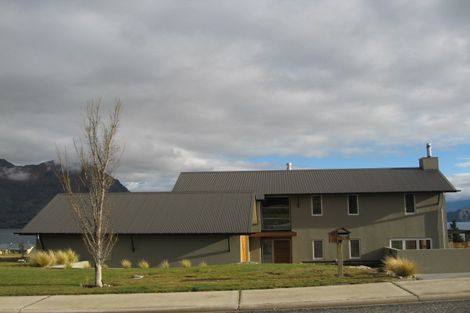 Photo of property in 11 Briar Bank Drive, Wanaka, 9305
