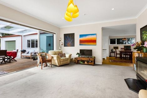 Photo of property in 4 Price Street, Westown, New Plymouth, 4310